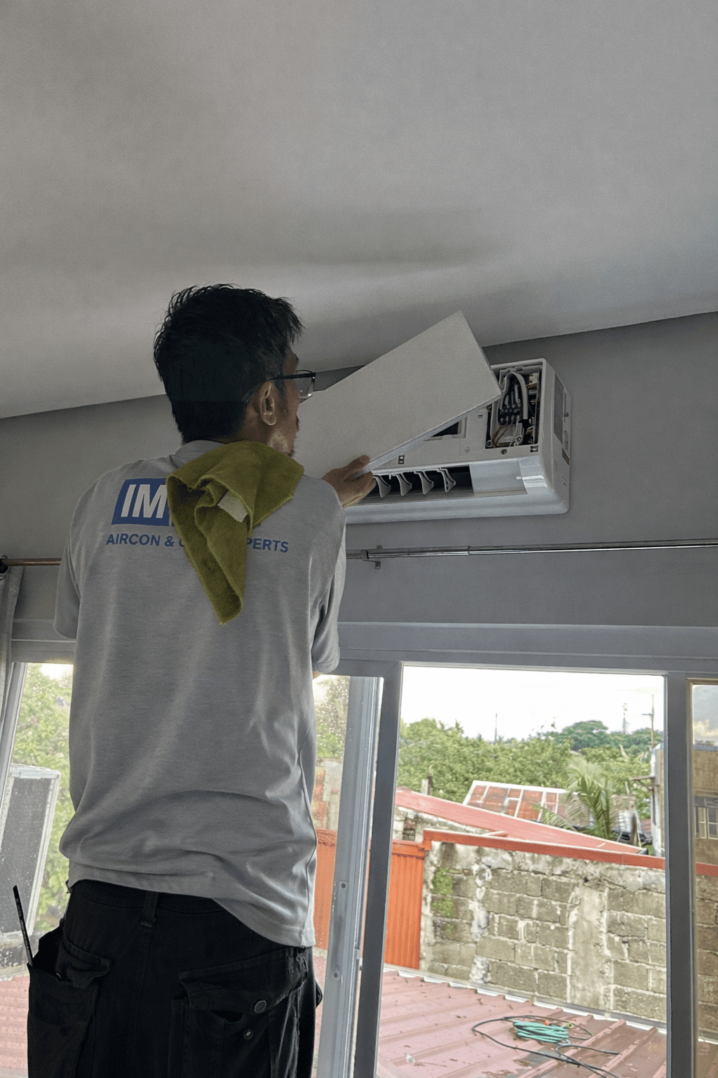 Aircon Cleaning Service